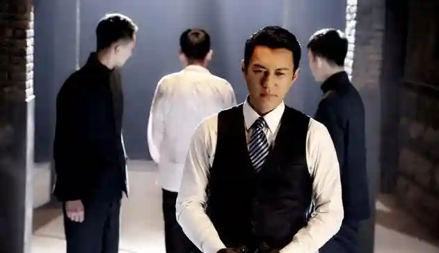 《深渊》7：真相逐渐浮出水面，他们到底是谁？方城的疑惑更多了