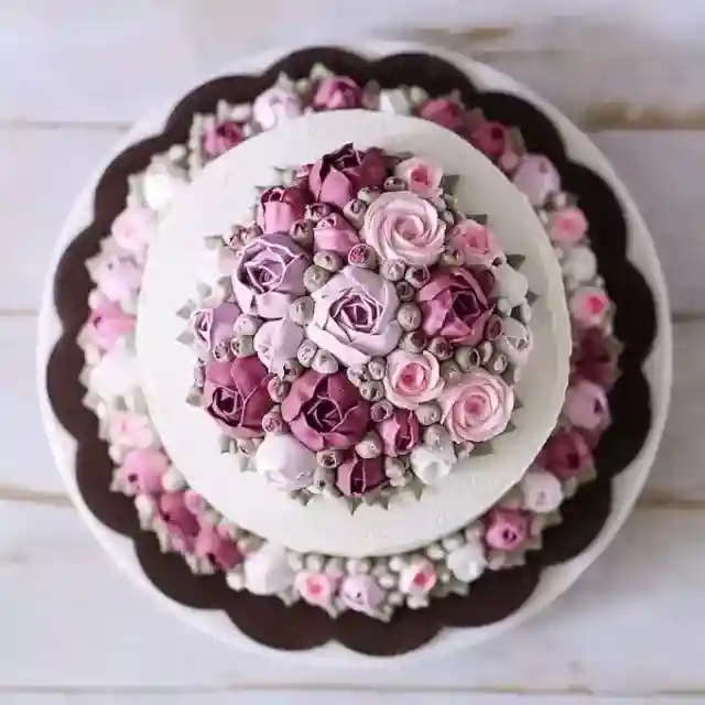 如何实现简单大方的裱花蛋糕