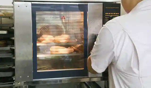 面包控必看！绵阳这家手作烘焙现烤现卖，招牌榴莲包出炉就抢光