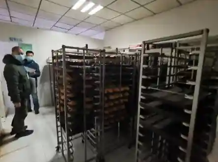 绵阳市涪城区一糕点生产企业超范围生产被查