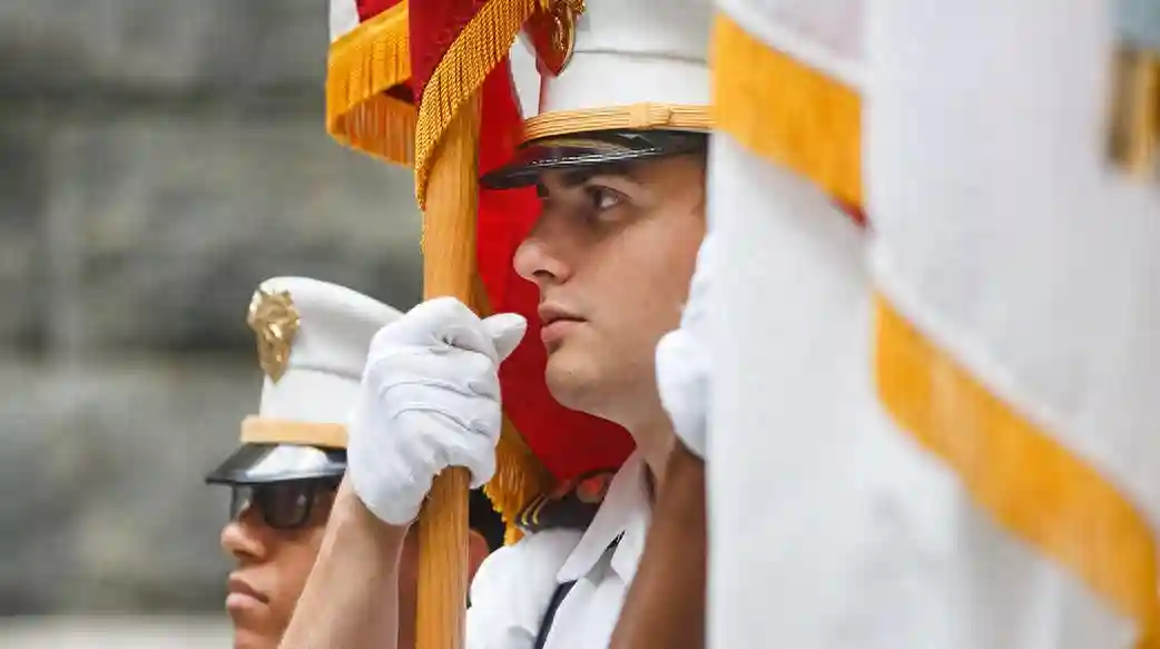 西点军校 种族为录取因素