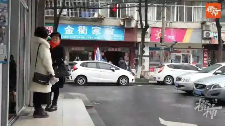 主播手记 | 月嫂月薪一万打底，护工月薪八千，保洁价格下调 ，正月里的家政市场有点忙