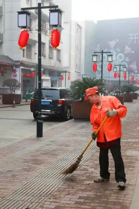 长沙一夫妻店连续6年为环卫工提供免费早餐
