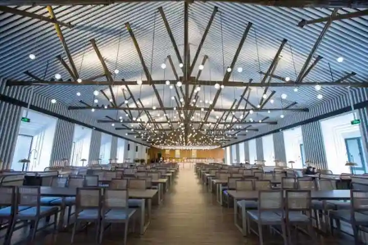 浙大新开一家刷脸网红食堂