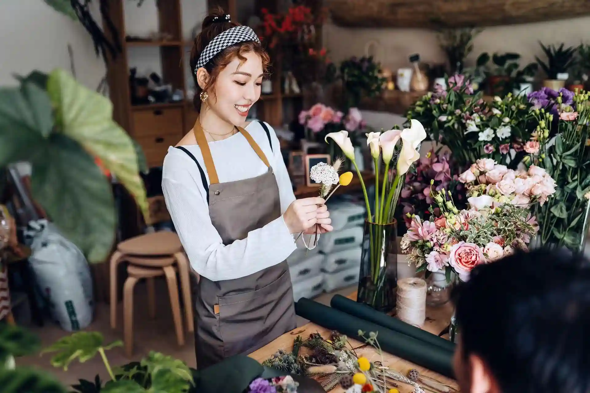 搞副业的年轻人，除了“搞钱”另有所图