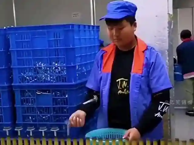 那些不用动脑子的工作，表面看起来很轻松，实际上一点也不累！