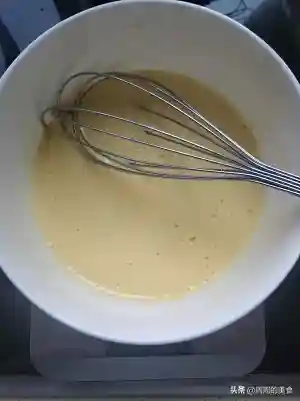 朋友圈看到各种电饭煲蛋糕的失败案例，我来总结最可能导致的原因