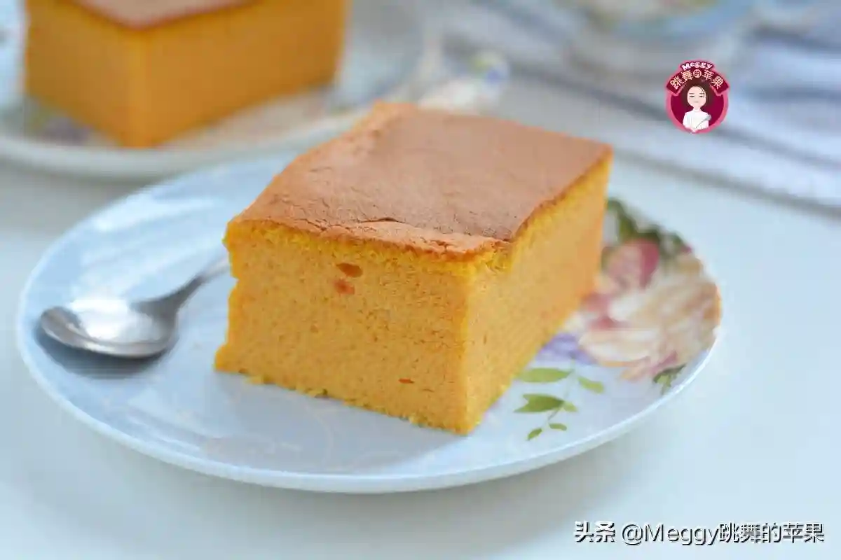 做失败的南瓜古早蛋糕有惊喜，湿润绵软像轻乳酪蛋糕，感觉赚大了