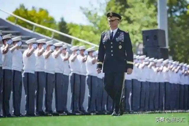 西点军校教官眼中的朝鲜战争，直言：败给中国军队不丢人