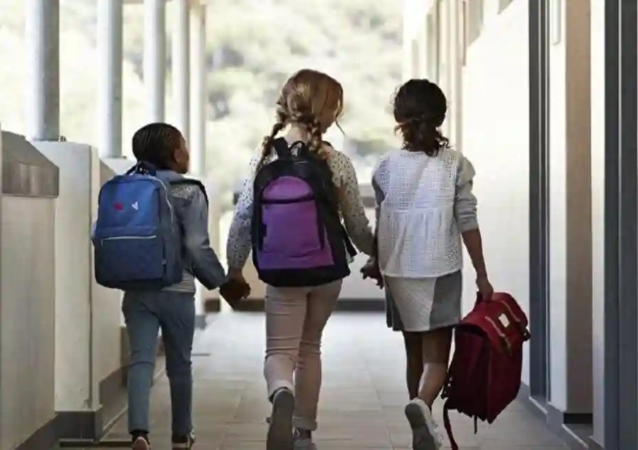 美国快乐教育“回旋镖”，忙活70年，文盲率从10%反涨到21%？