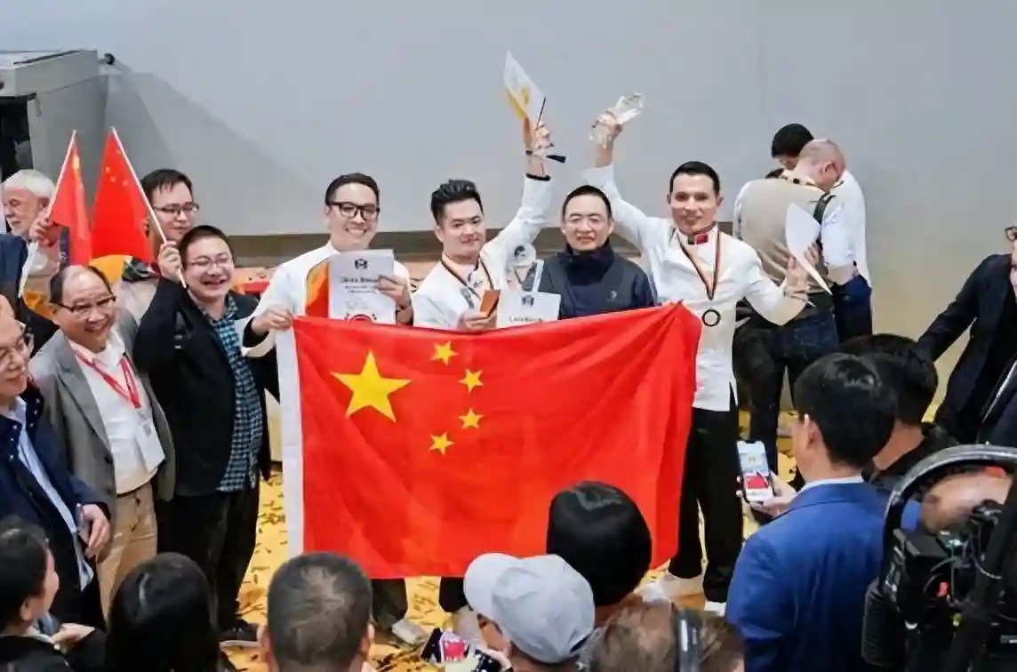 卫冕冠军！德国慕尼黑世界面包锦标赛！林业强、冯英杰斩获冠军！