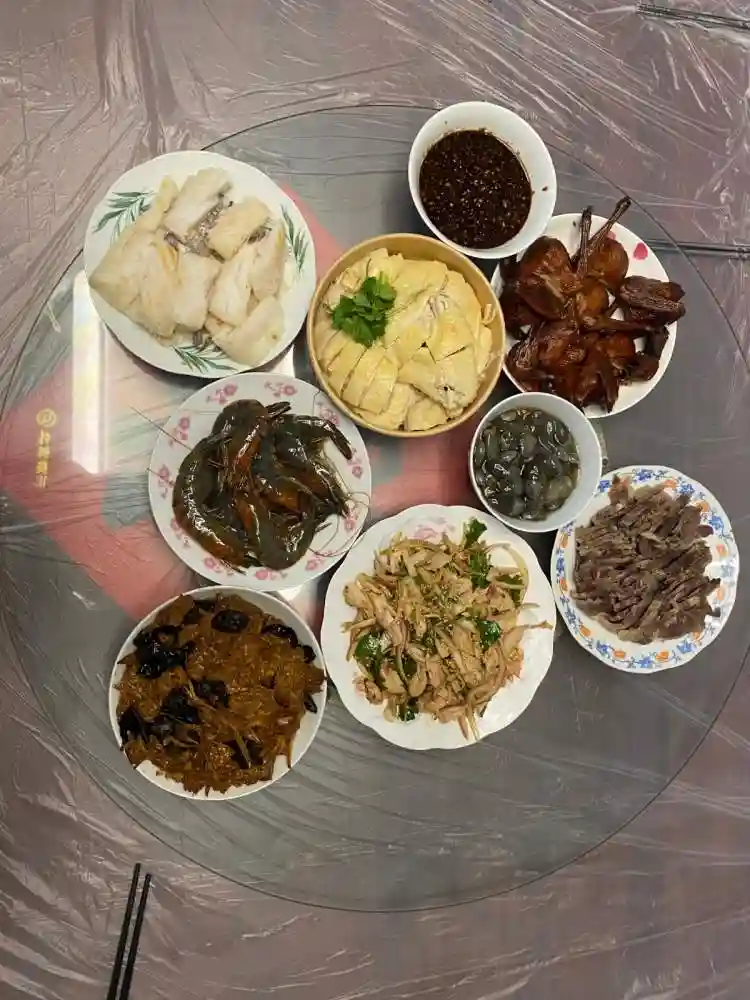 咖啡、坚果、糕点……时髦阿姨爱的年货不一般！|“这范儿，很年味”活动作品征集