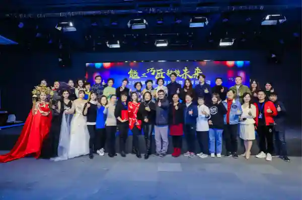 静安区公布区级培训补贴目录和高技能人才名单