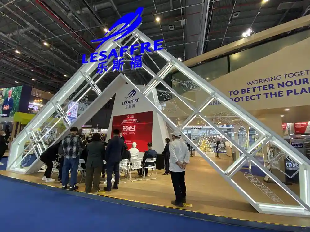 进博之星｜“馕披萨”进博首发，上海各门店今日同步上新