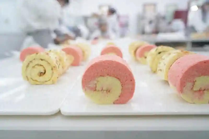 爱在感恩节：西点专业学生用实际行动感恩老师！