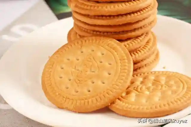 法国达能在中国销售的饼干，蛋糕糕点类产品有哪些？