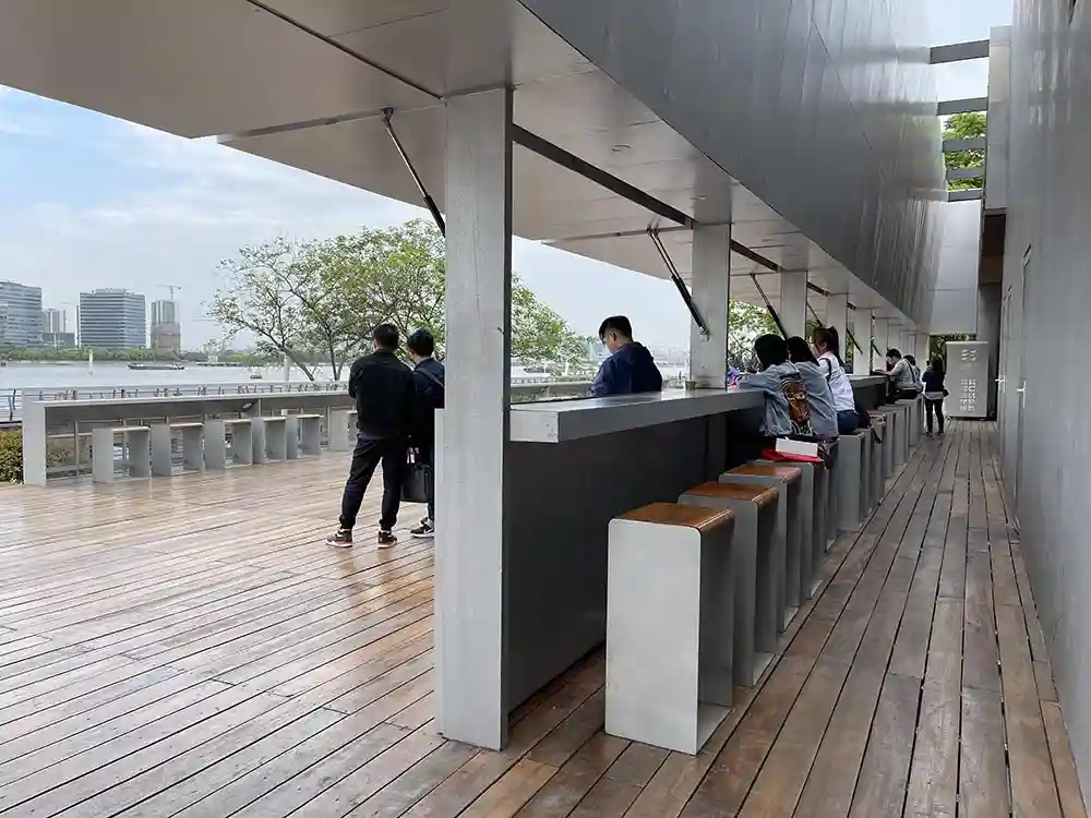 粢饭糕葱油面+西式咖啡+无敌江景，这样的体验就在乔咖啡