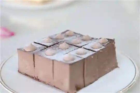 女生初中毕业学西点怎么样？