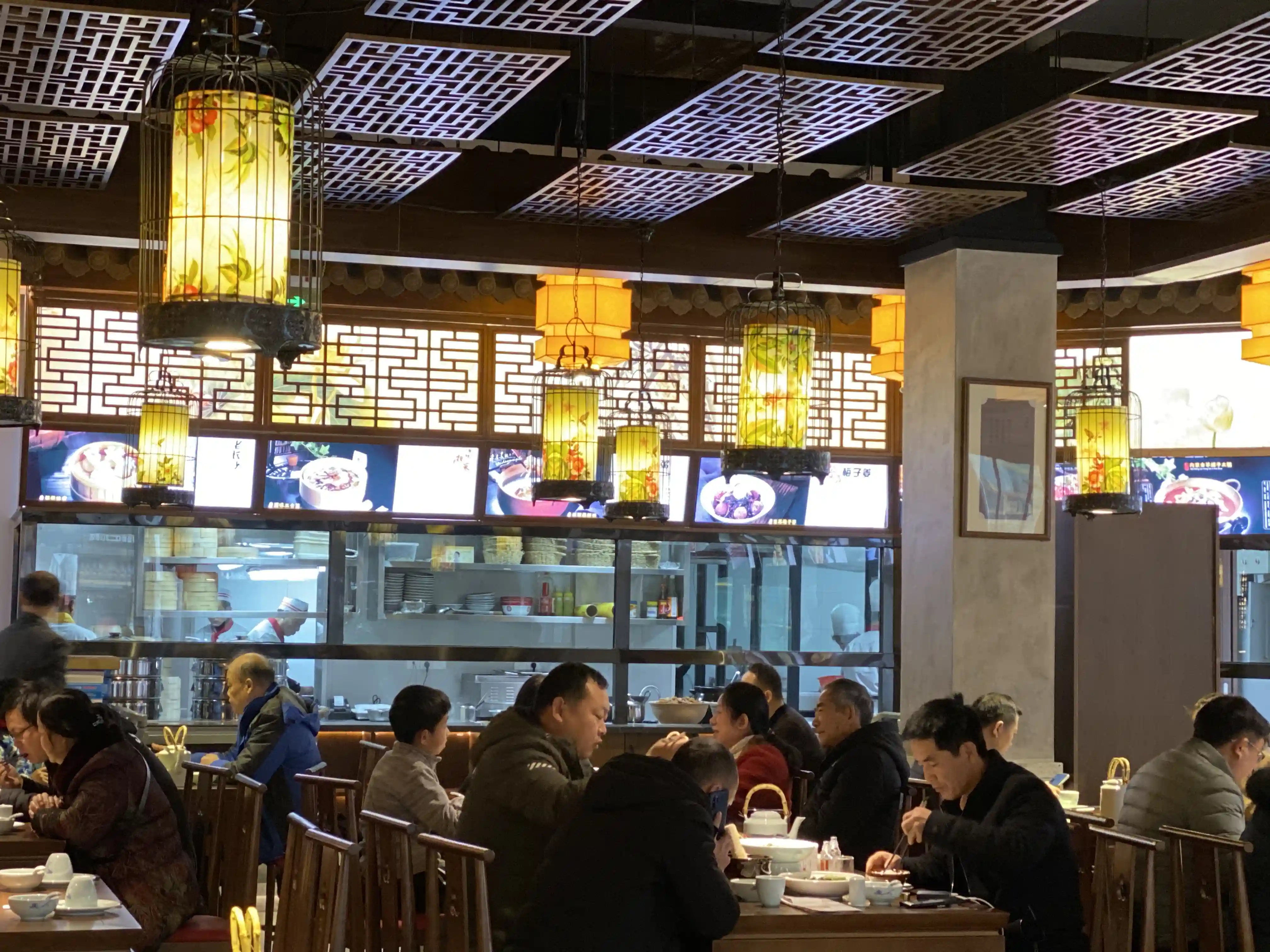 开网店做直播，长沙的老字号主动求变迎挑战