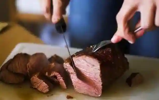 砧板用不对，细菌有千万！木砧板、竹砧板、塑料砧板，到底哪个更好？