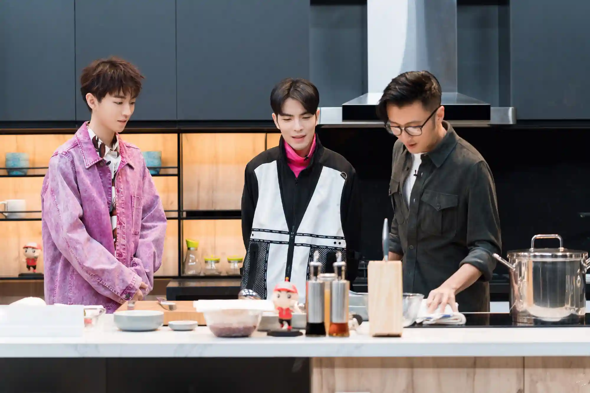 厨艺比演技还好，这3位男明星超会做饭，厨艺堪比米其林大厨