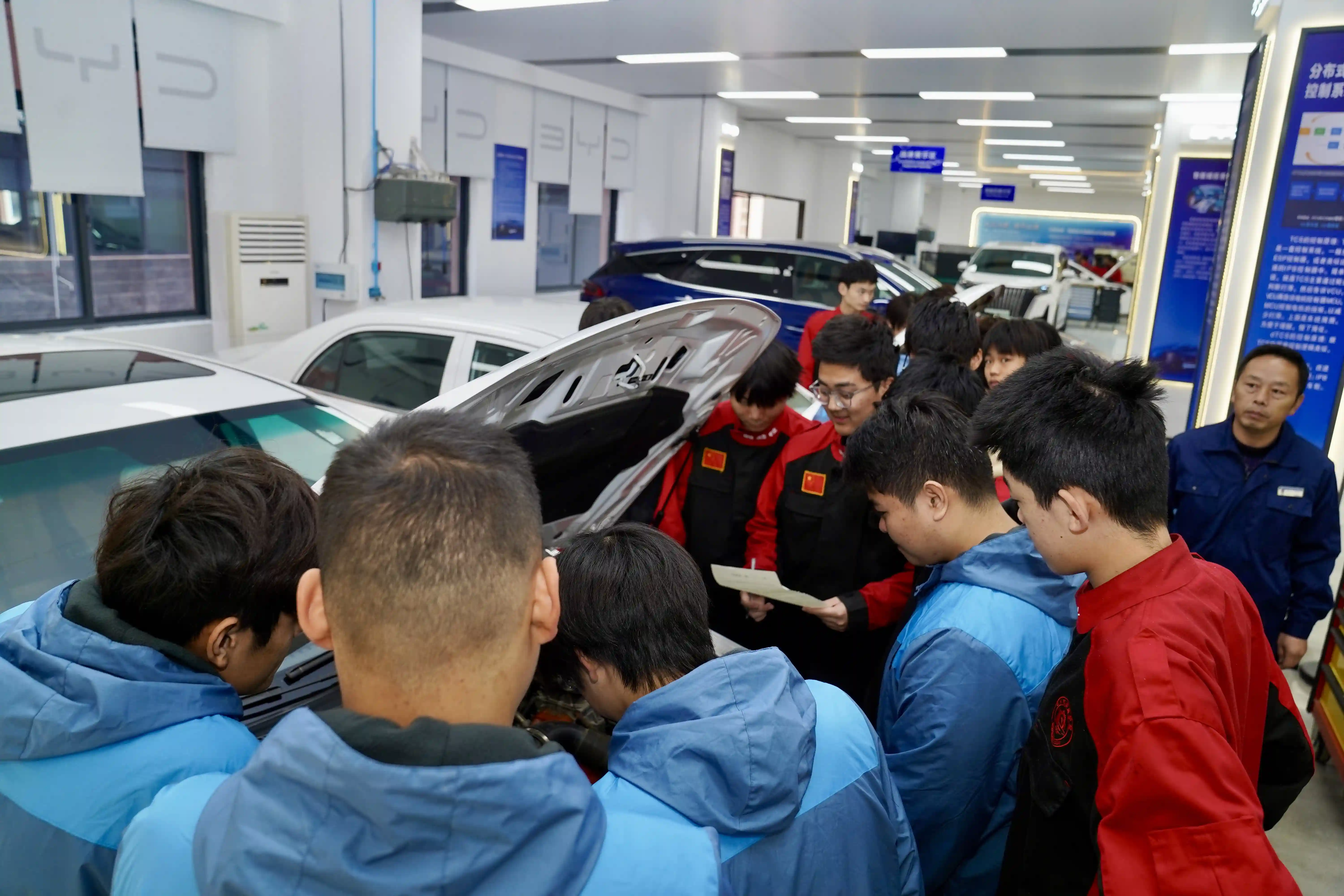 “订单式”培养！郑州技师学院持续扩大校企双元育人“朋友圈”