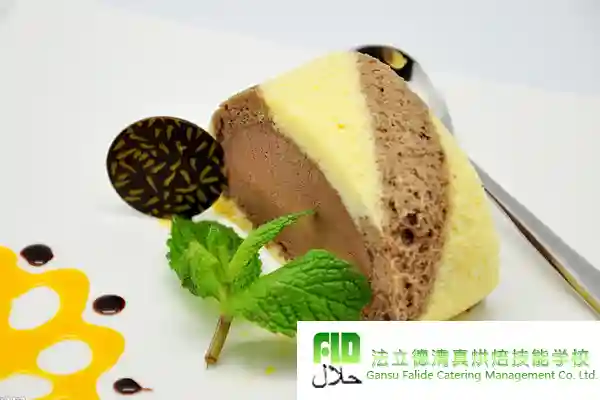 去甘肃法立德蛋糕培训学校学做蛋糕，做给你爱的人品尝