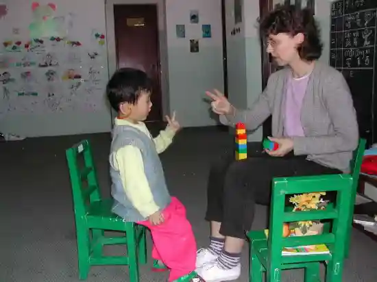 外国人在中国的抗疫故事：德国大叔的“无声”西点屋