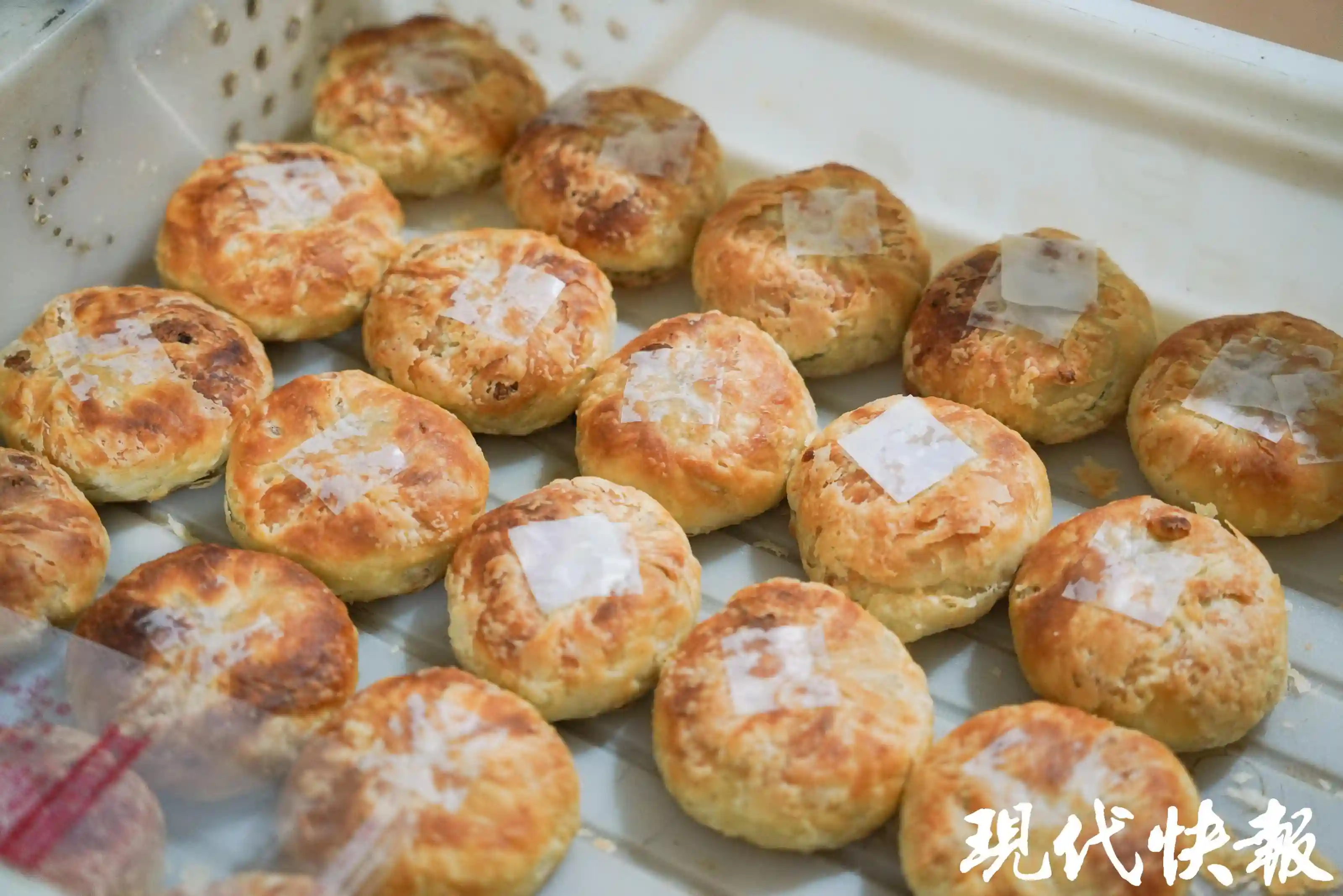 低糖版手工老月饼走俏，南通老店每天卖出3000个