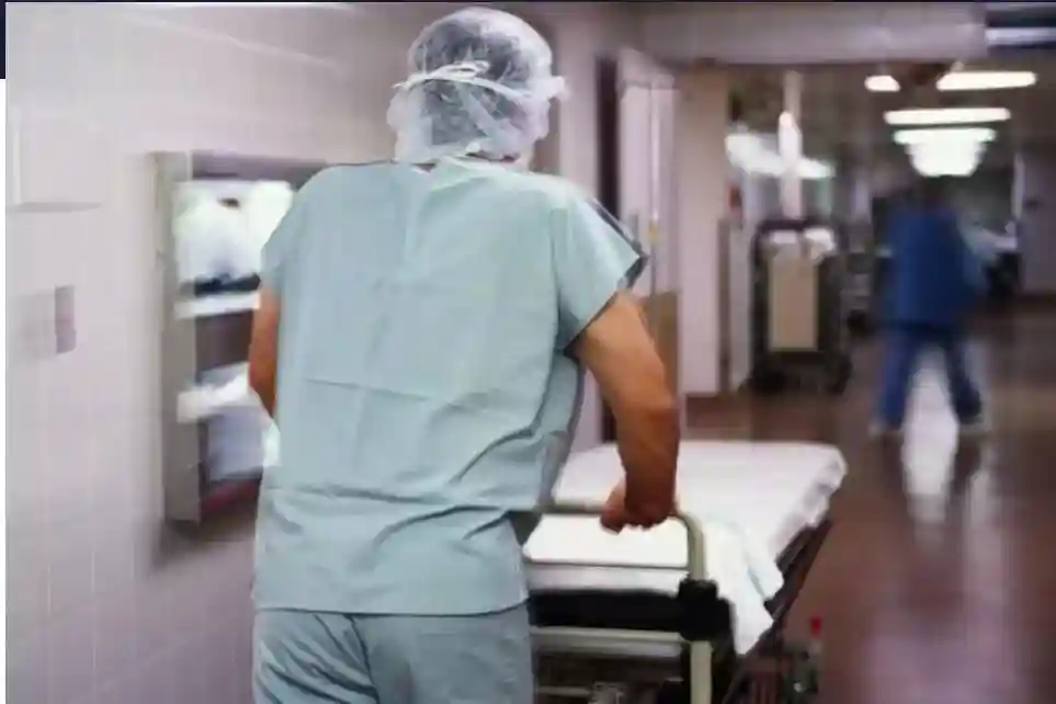 美国越来越多人对从医失去兴趣 从业20年的医学博士也放弃了