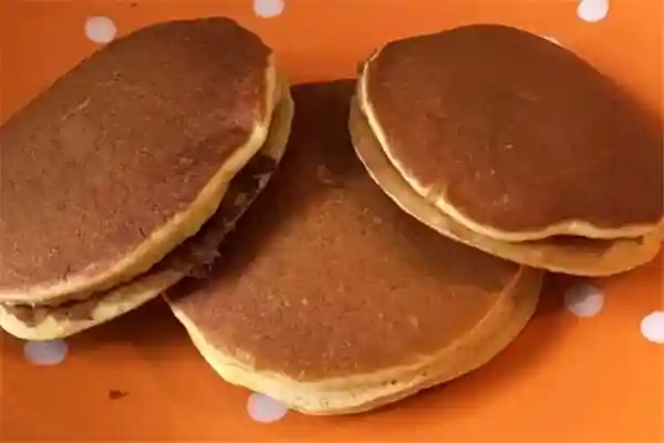 多拉A梦的最爱：红豆铜锣烧