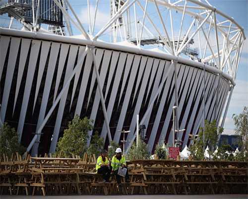 国外研发咖啡拉花机 10秒即可“打印”任意图案