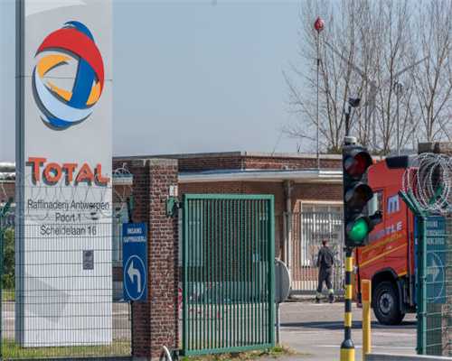 暖闻｜浙江退休糕点师自制月饼送敬老院：7年了，没算过成本